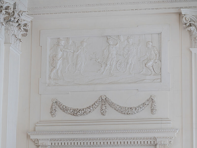© Residenz zu Salzburg, Prunkräume, Foto: Stürzenbaum Stuckrelief - Alexander durchschlägt den Gordischen Knoten