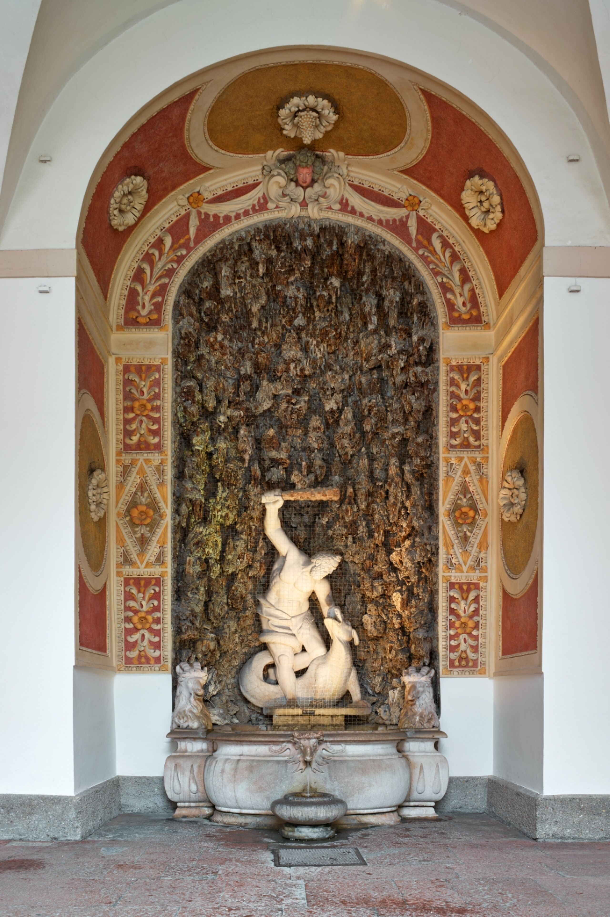 Herculesbrunnen im Innenhof der Residenz Salzburg