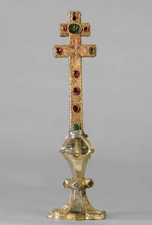 Doppelarmiges Reliquienkreuz © Dommuseum zu Salzburg / J. Kral